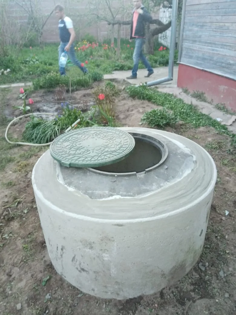 Готовый колодец с люком
